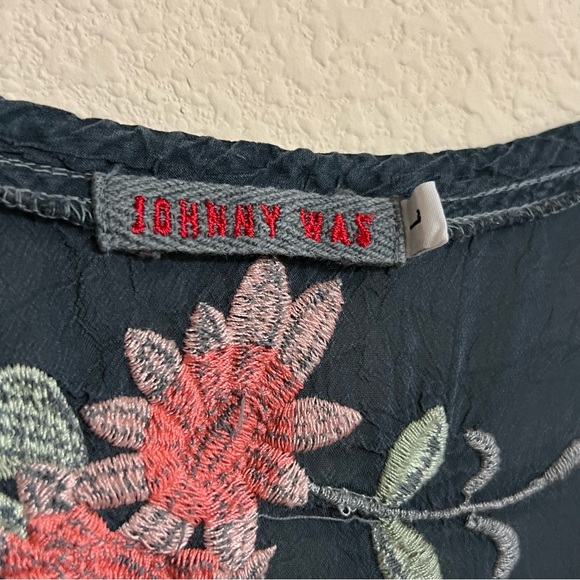 Johnny Was Boho Embroidered Cupra Rayon Top L Womens Teal Flowers Short Sleeves - Picture 5 of 6